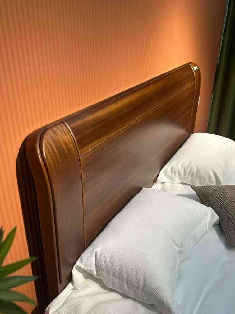 臻实黑胡桃家具系列，黑胡桃床，黑胡桃实木床，黑胡桃套房家具(图2)